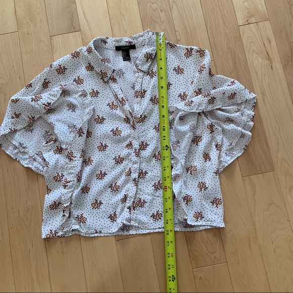 Floral print short sleeve blouse with floaty sleeves - Forever 21 size Large - Picture 6 of 8